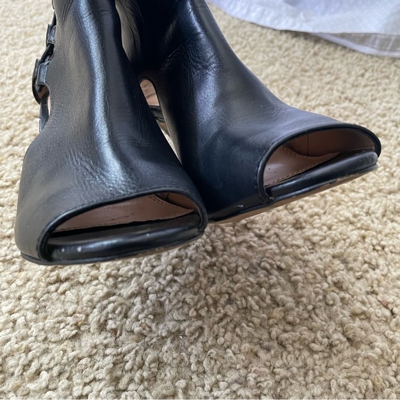Banana Republic Open Toe Booties in Black Size 5 - Picture 3 of 16